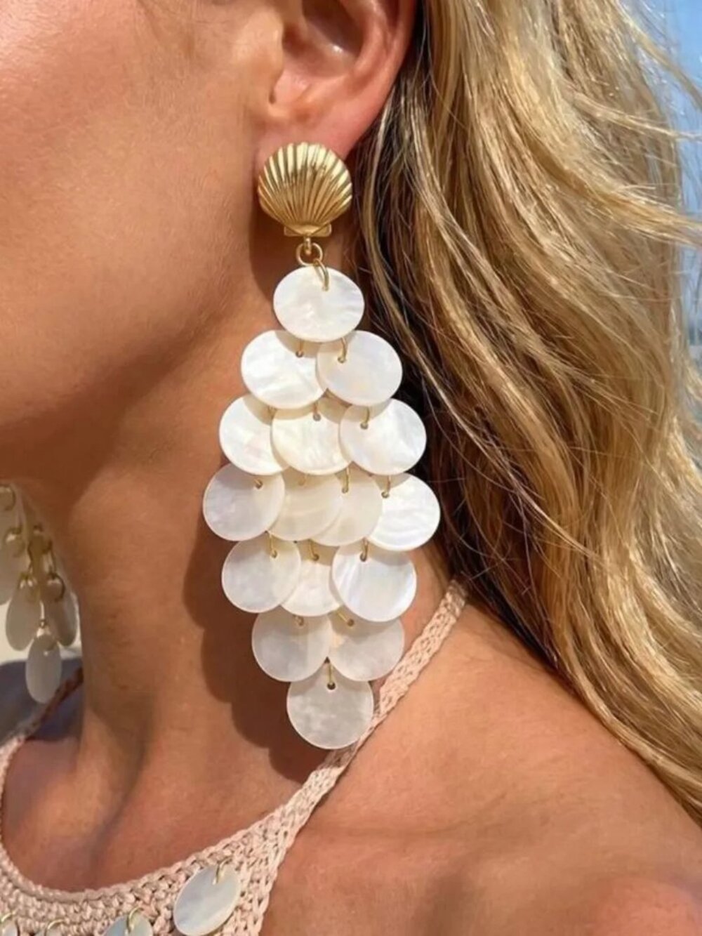 Shell drop earrings Q1206